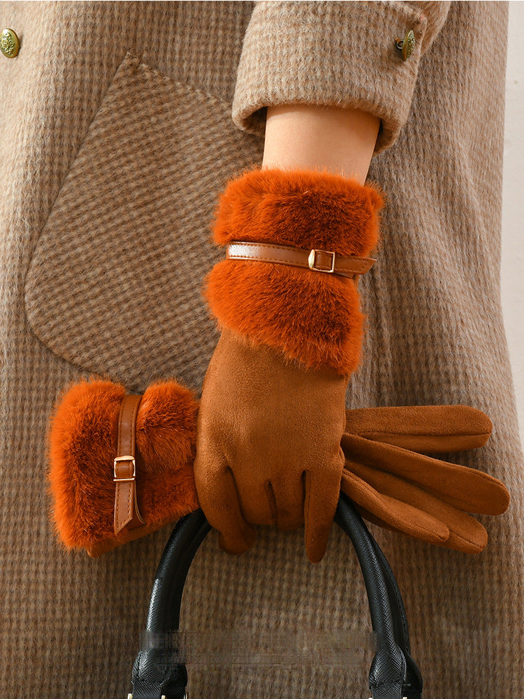 Driving Gloves With A Fleece Lining For Extra Warmth And Insulation Caramel Color