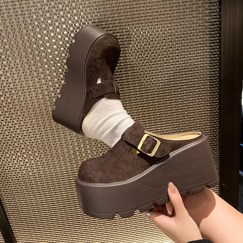 Wedge-toe Closed-toe