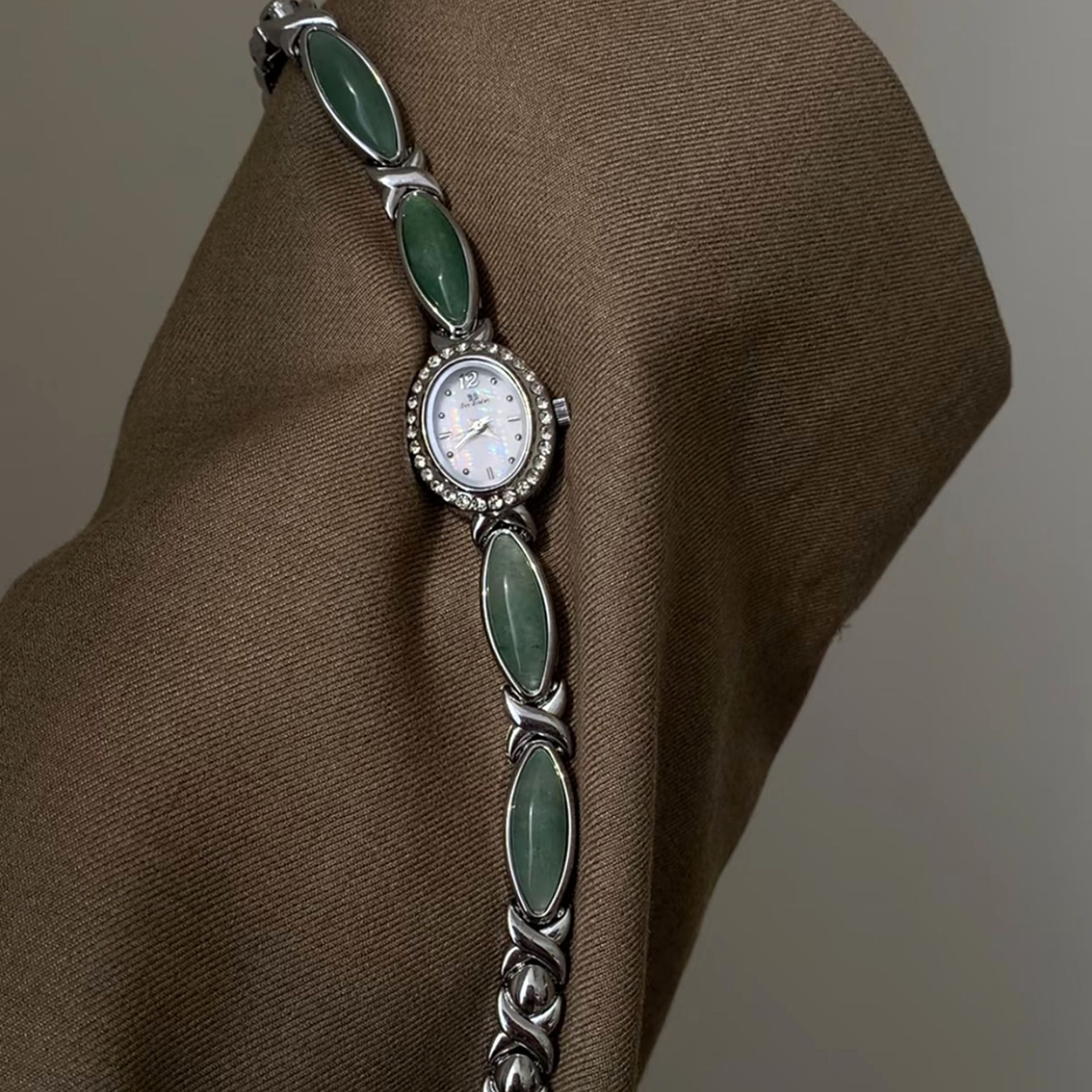 Natural Dongling Stone Hetian Jade Premium Chain Watch