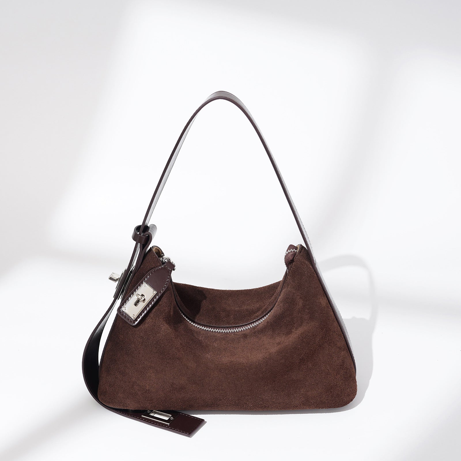 Retro-chic Soft Crescent-shaped Dumpling Bag
