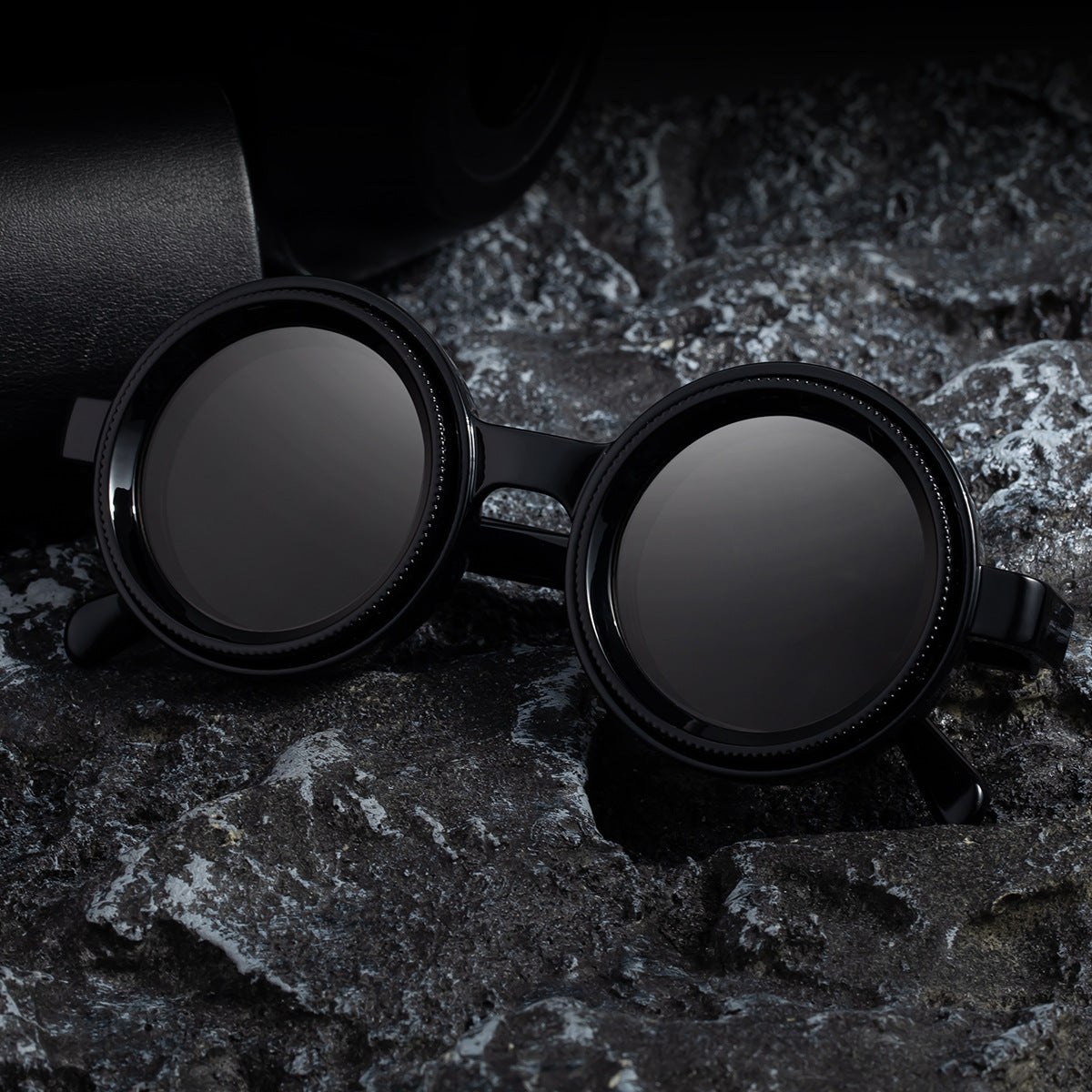 Mens Sun Glasses With Zoom Rotating