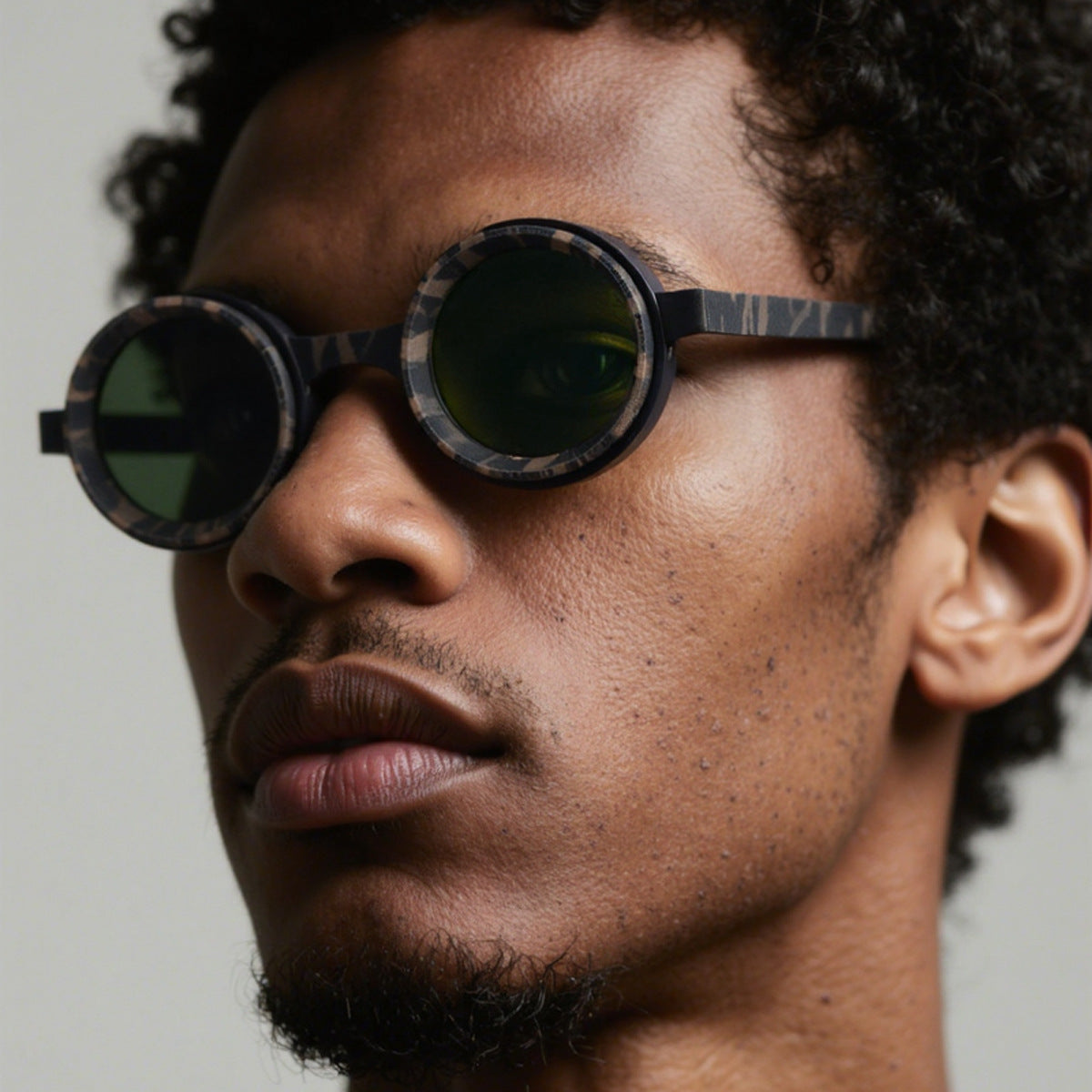 Mens Sun Glasses With Zoom Rotating