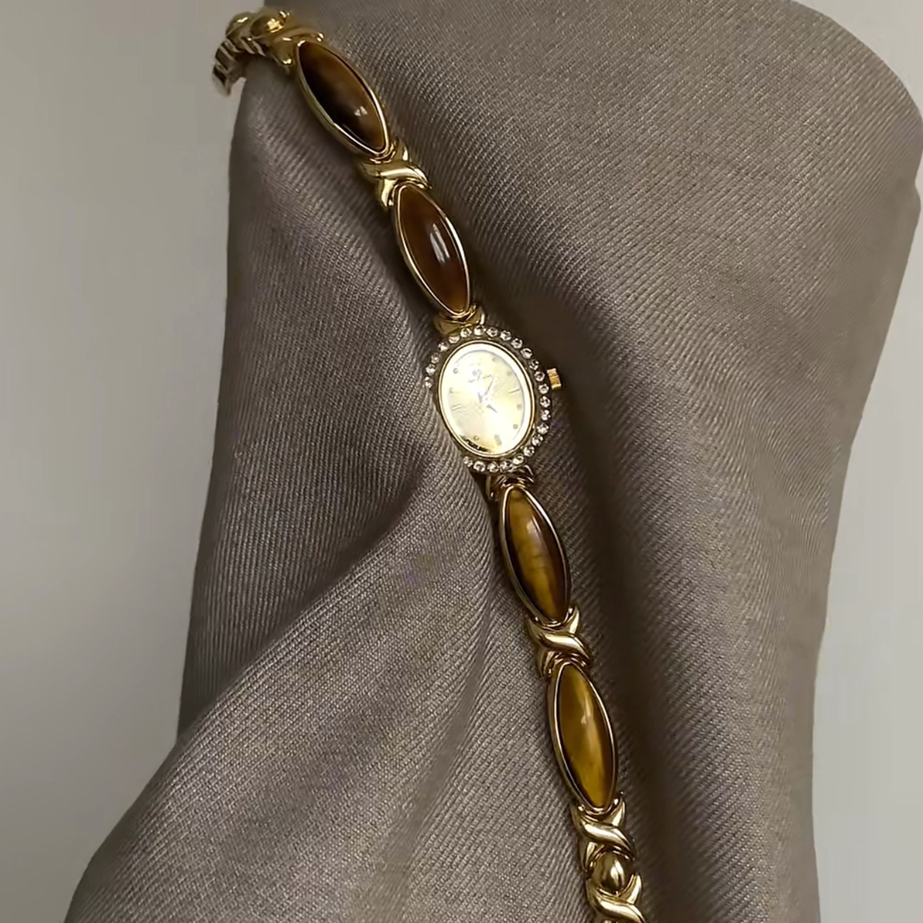 Natural Dongling Stone Hetian Jade Premium Chain Watch Gold Chain