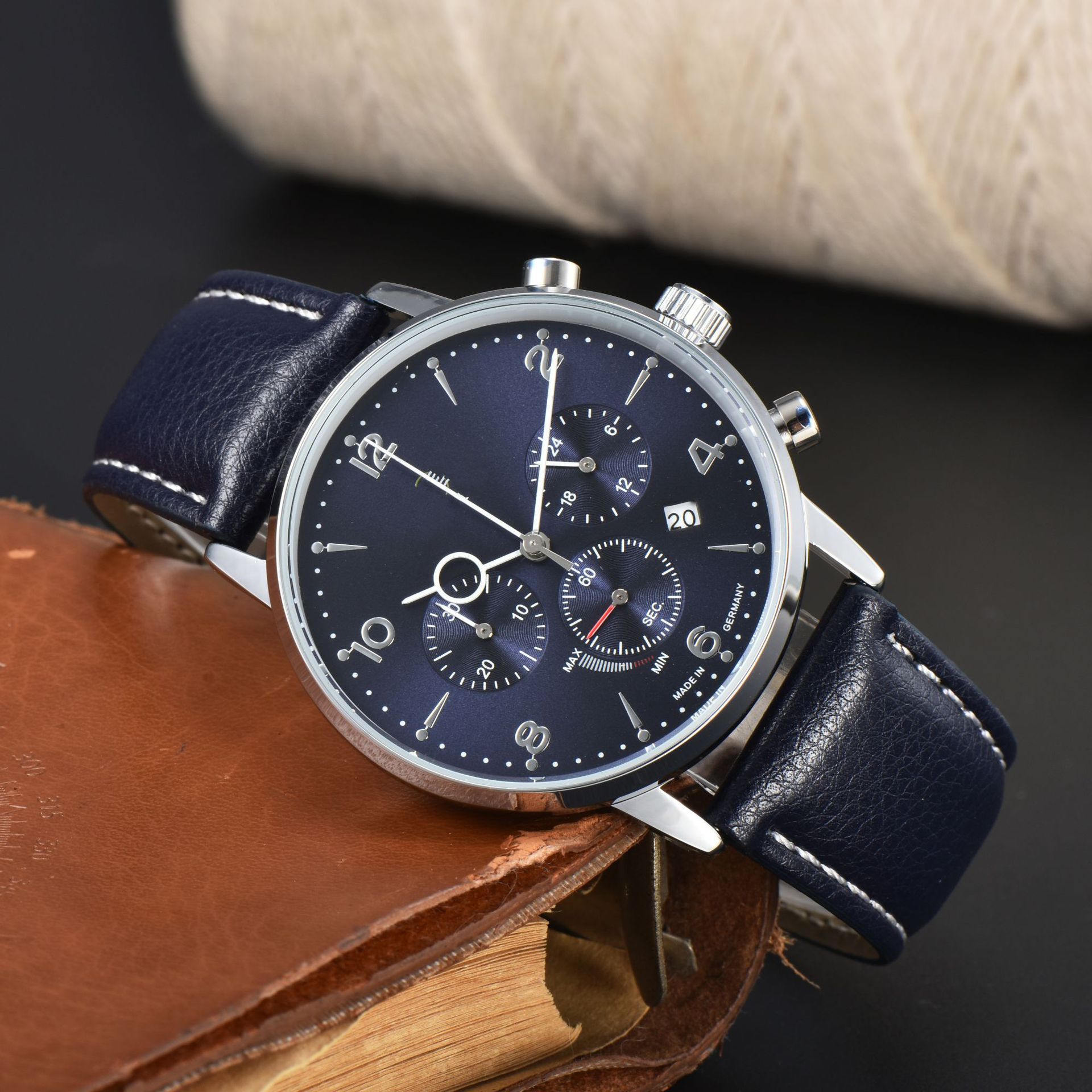 Mens Multifunctional Stylish Business-Ready Waterproof Calendar Watch Blue
