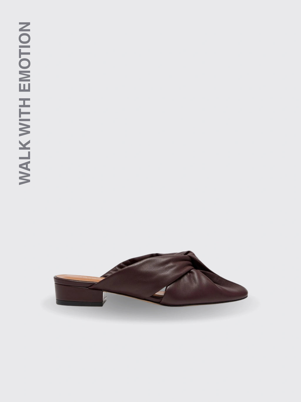 Soft-leather Low-heeled Sandals Brown 34